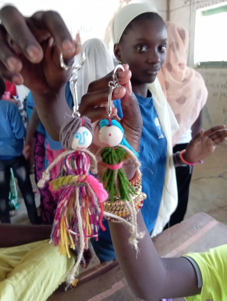 Ambiance de création - Poupées Guerrières de Lumière